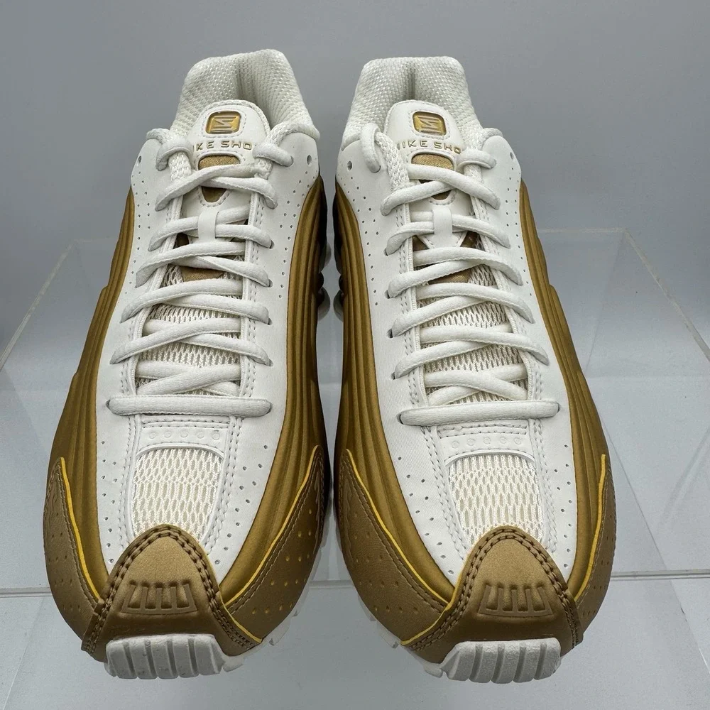 Brand New Nike Shox R4 Soft Pearl Metallic Gold Shoes AR3565-010 Women's Size 7